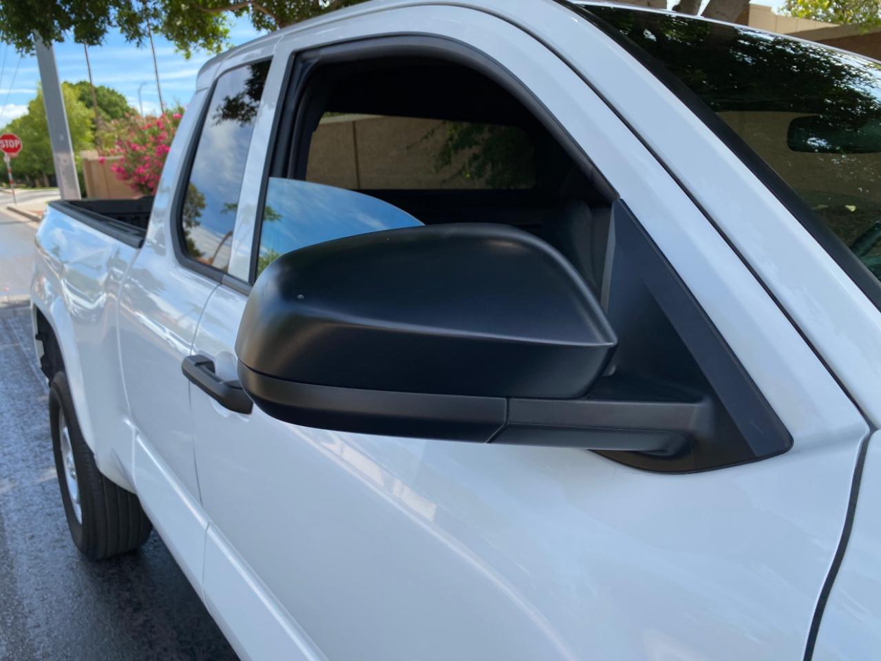Toyota Tacoma 2WD SR XtraCab 6' Bed AT (Natl) 2026