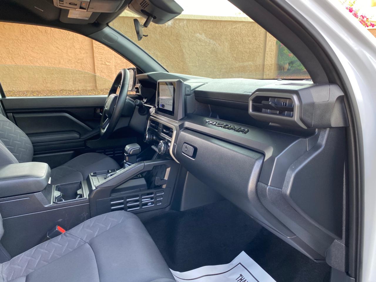 Toyota Tacoma 2WD SR XtraCab 6' Bed AT (Natl) 2026