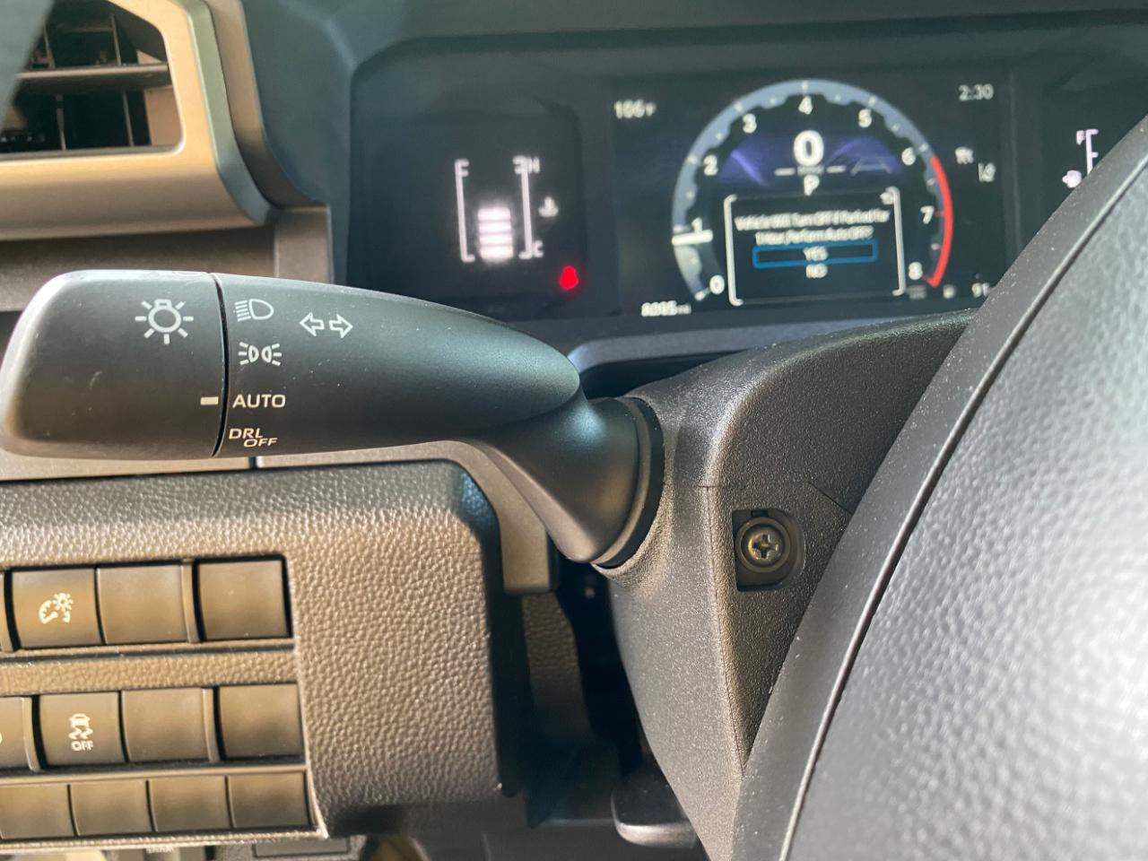 Toyota Tacoma 2WD SR XtraCab 6' Bed AT (Natl) 2026