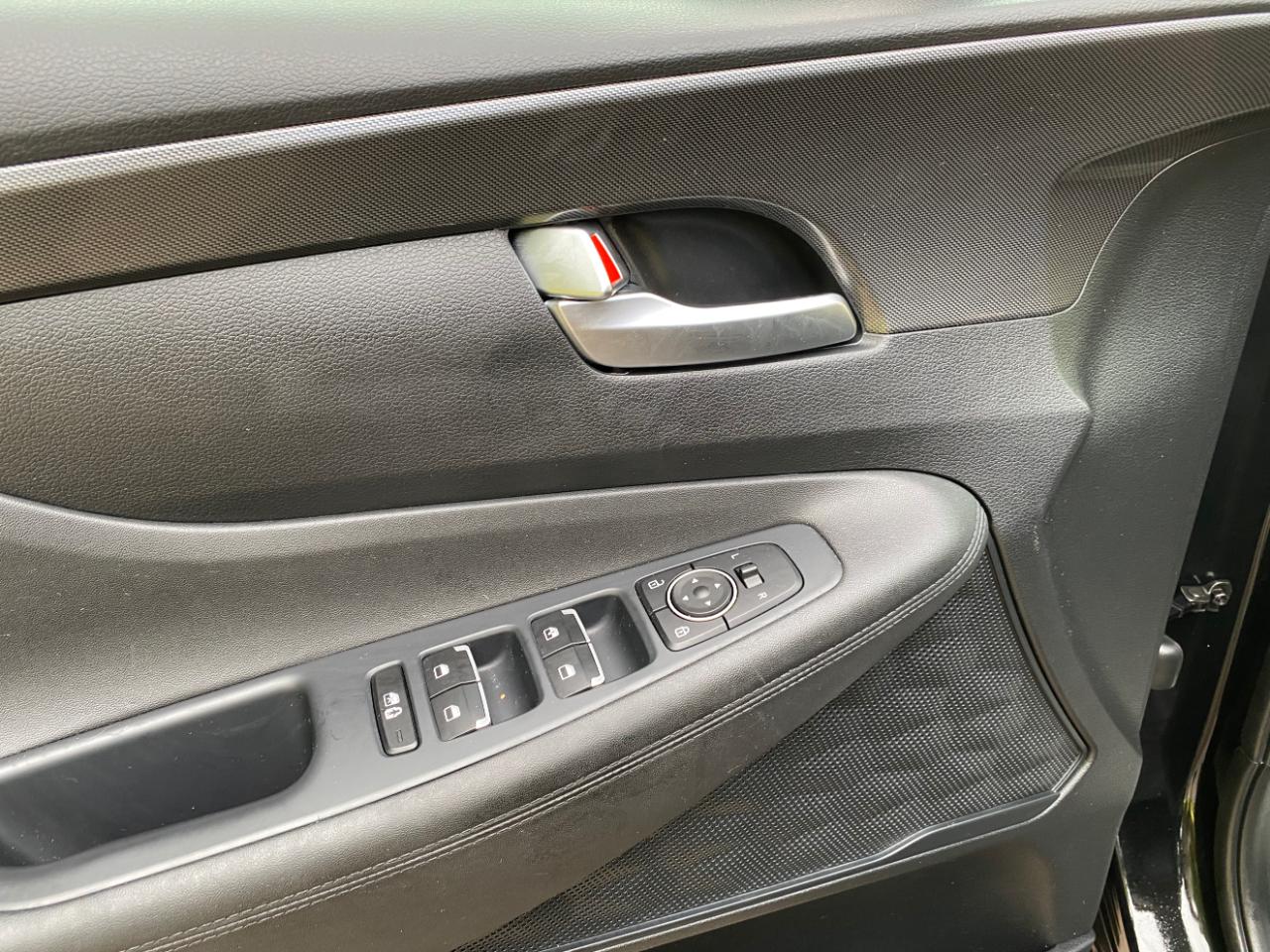 Hyundai Santa Fe SE AWD 2023