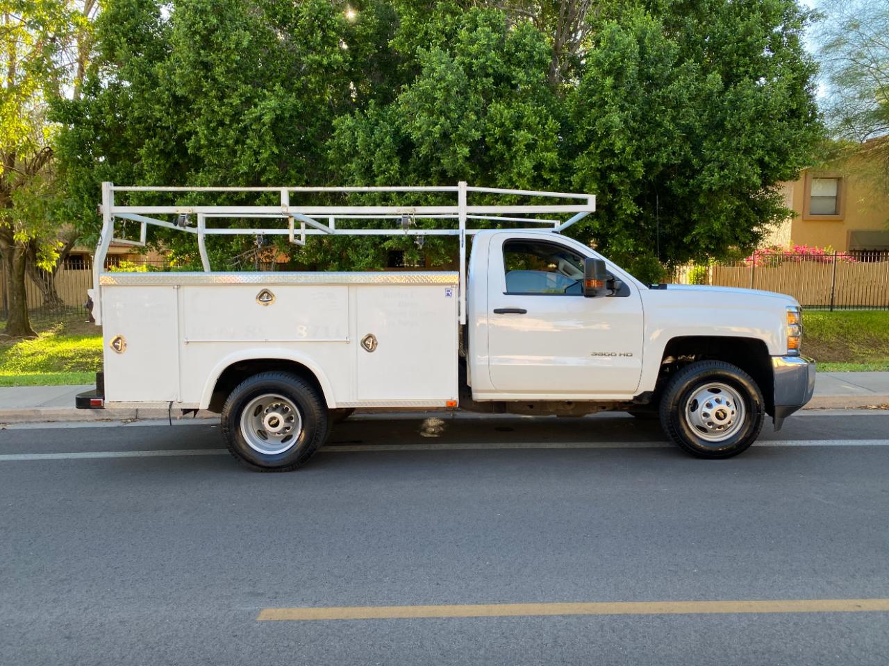 Chevrolet Silverado 3500HD CC 2WD Reg Cab 137.5" WB, 59.06" CA WT 2019