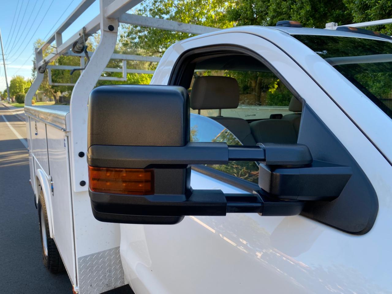 Chevrolet Silverado 3500HD CC 2WD Reg Cab 137.5" WB, 59.06" CA WT 2019