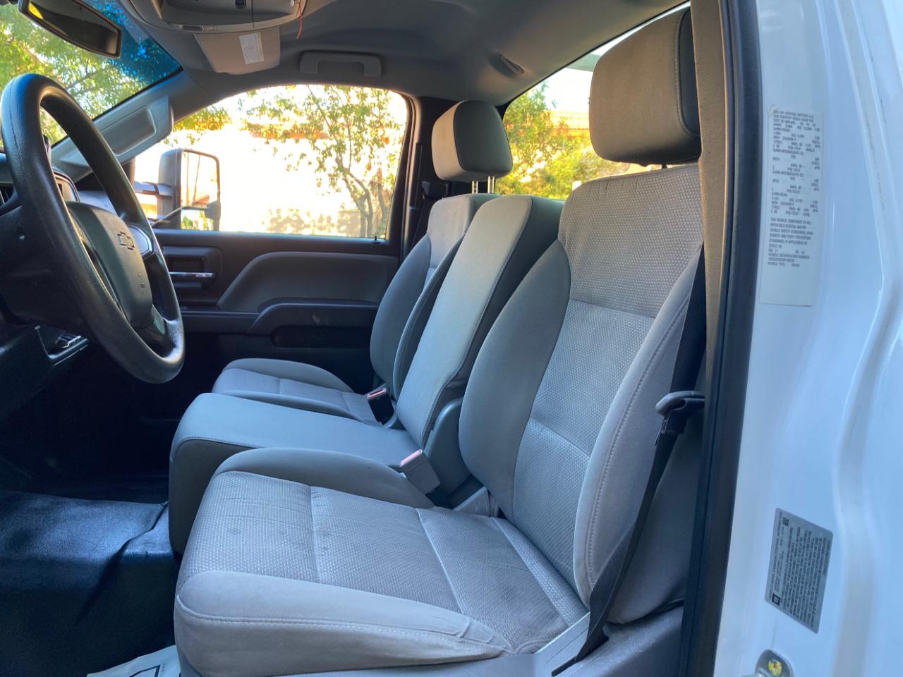 Chevrolet Silverado 3500HD CC 2WD Reg Cab 137.5" WB, 59.06" CA WT 2019