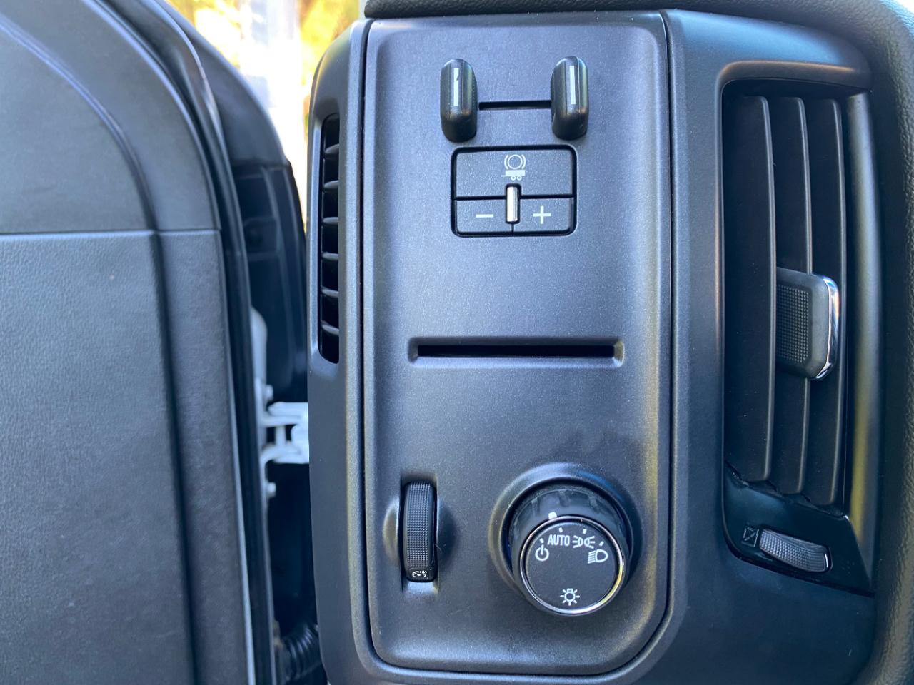 Chevrolet Silverado 3500HD CC 2WD Reg Cab 137.5" WB, 59.06" CA WT 2019