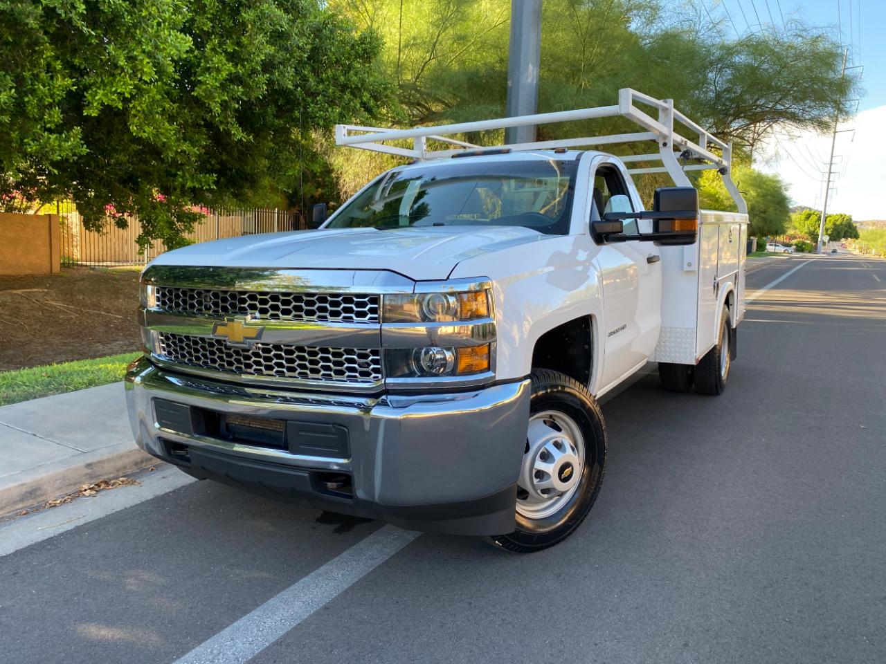 Chevrolet Silverado 3500HD CC 2WD Reg Cab 137.5" WB, 59.06" CA WT 2019