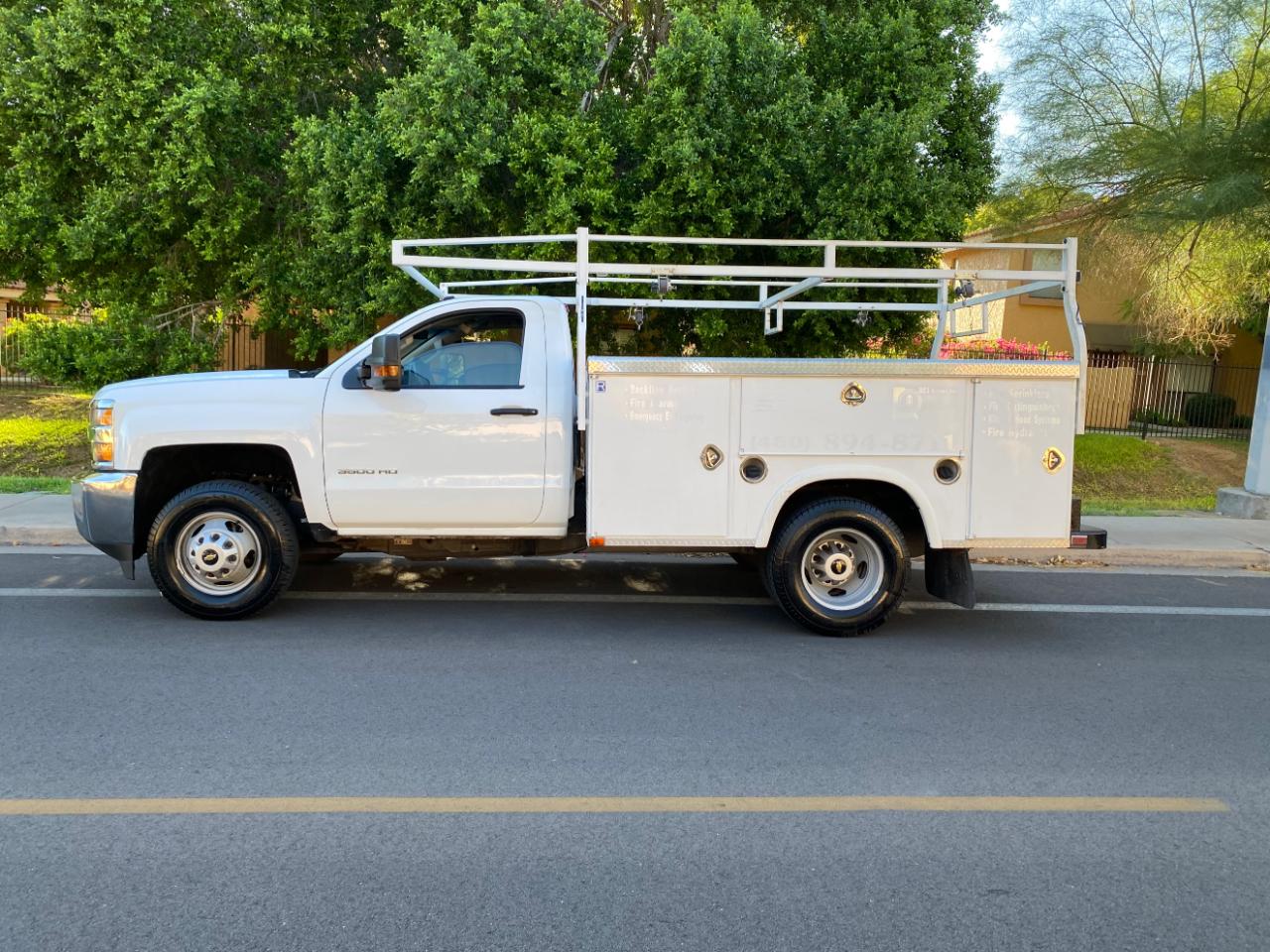 Chevrolet Silverado 3500HD CC 2WD Reg Cab 137.5" WB, 59.06" CA WT 2019