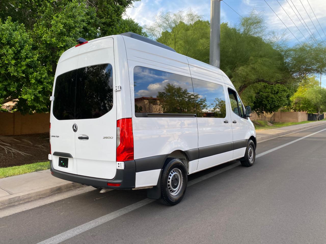 Mercedes-Benz Sprinter Passenger Van 2500 Standard Roof I4 Diesel 144" RWD 2024