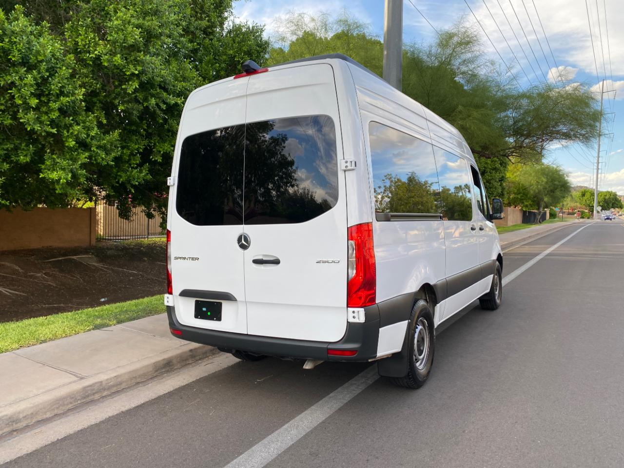 Mercedes-Benz Sprinter Passenger Van 2500 Standard Roof I4 Diesel 144" RWD 2024