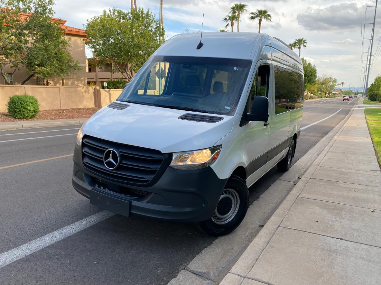 Mercedes-Benz Sprinter Passenger Van 2500 Standard Roof I4 Diesel 144" RWD 2024