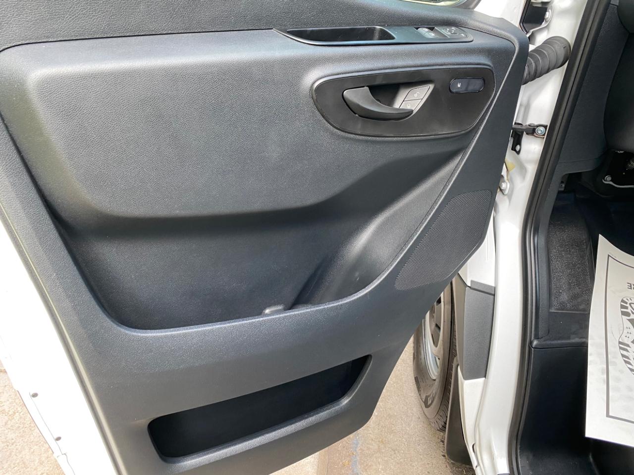 Mercedes-Benz Sprinter Passenger Van 2500 Standard Roof I4 Diesel 144" RWD 2024