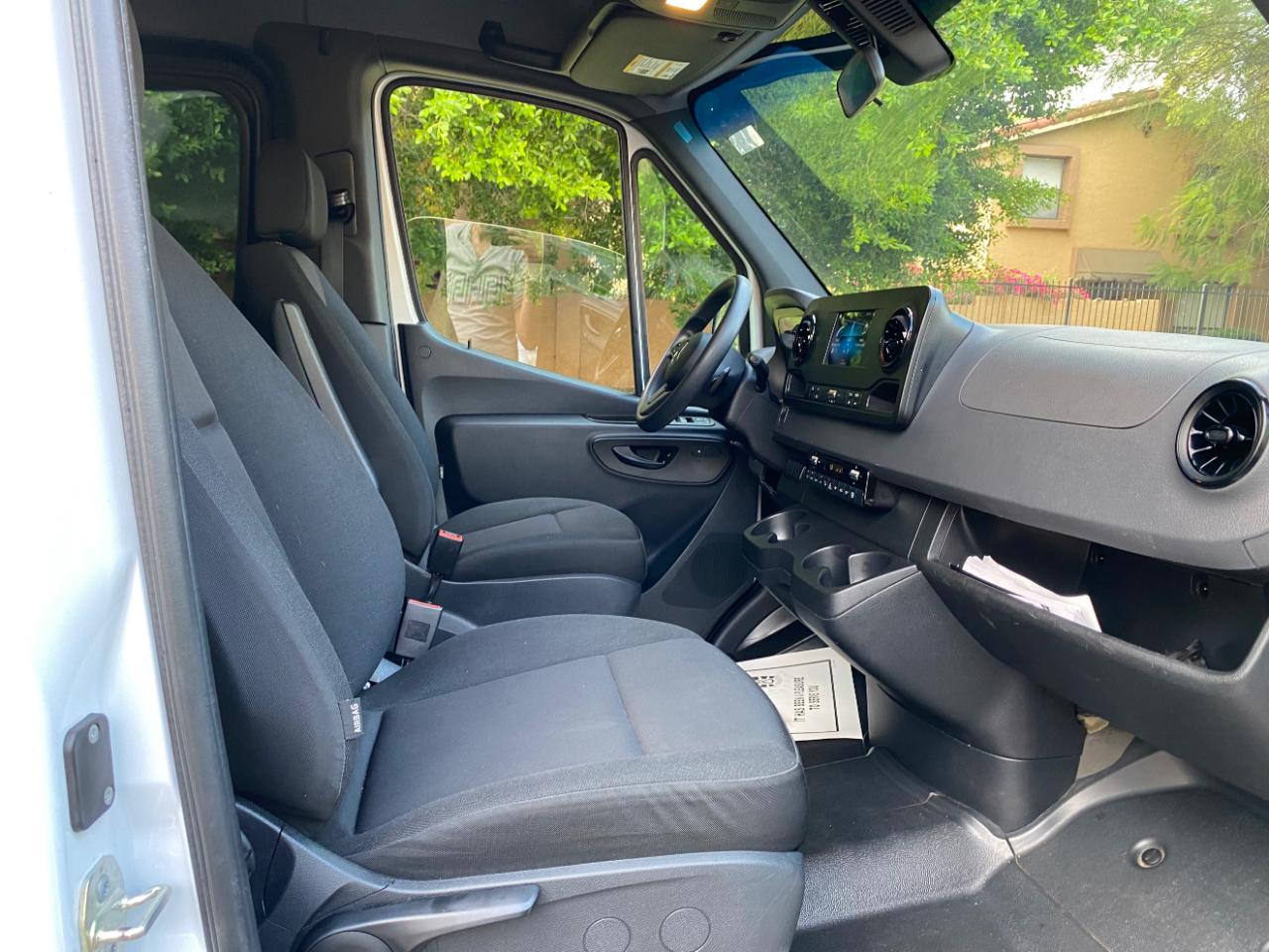 Mercedes-Benz Sprinter Passenger Van 2500 Standard Roof I4 Diesel 144" RWD 2024