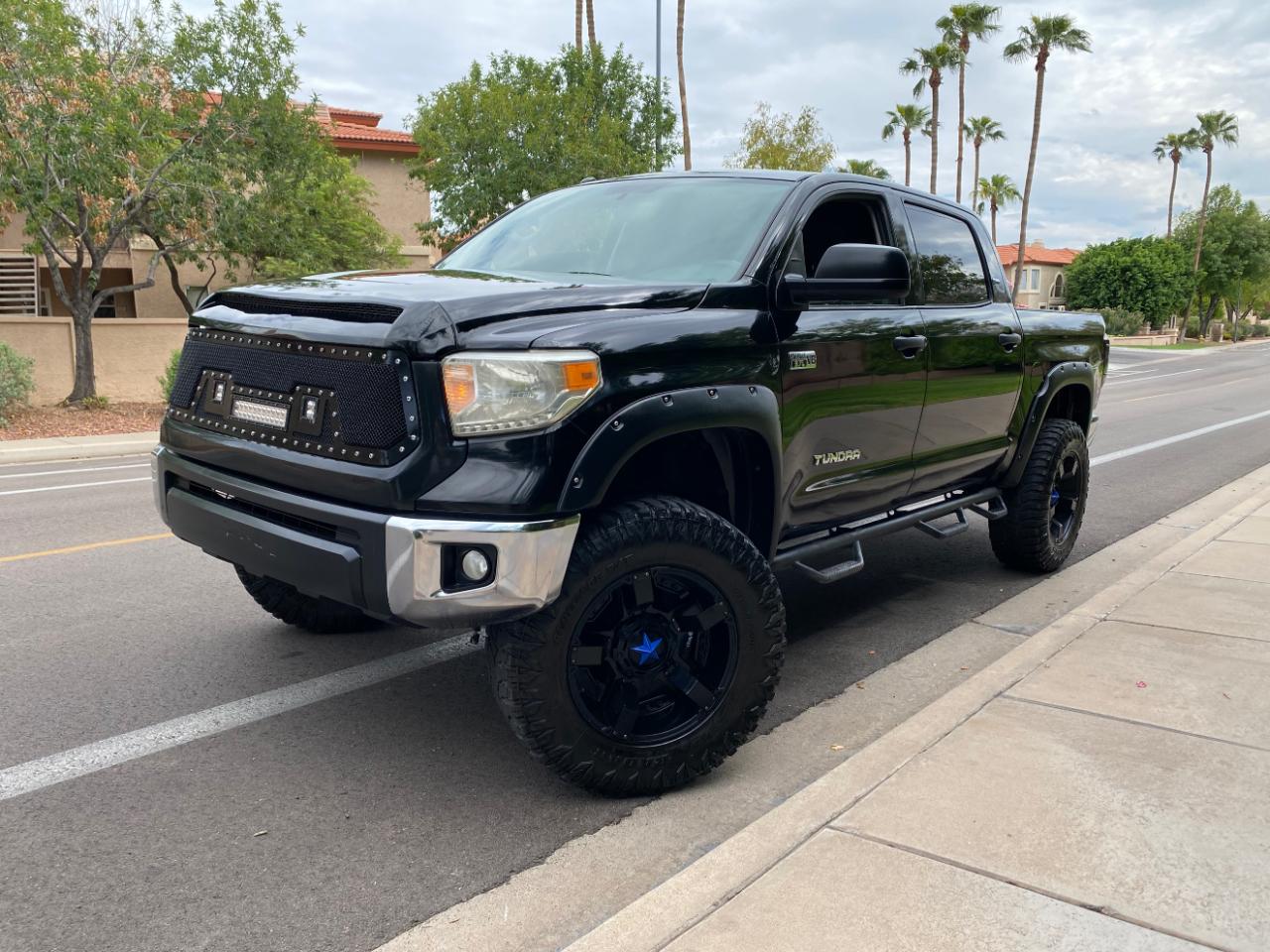 Toyota Tundra 2WD Truck CrewMax 5.7L V8 6-Spd AT SR5 (Natl) 2014