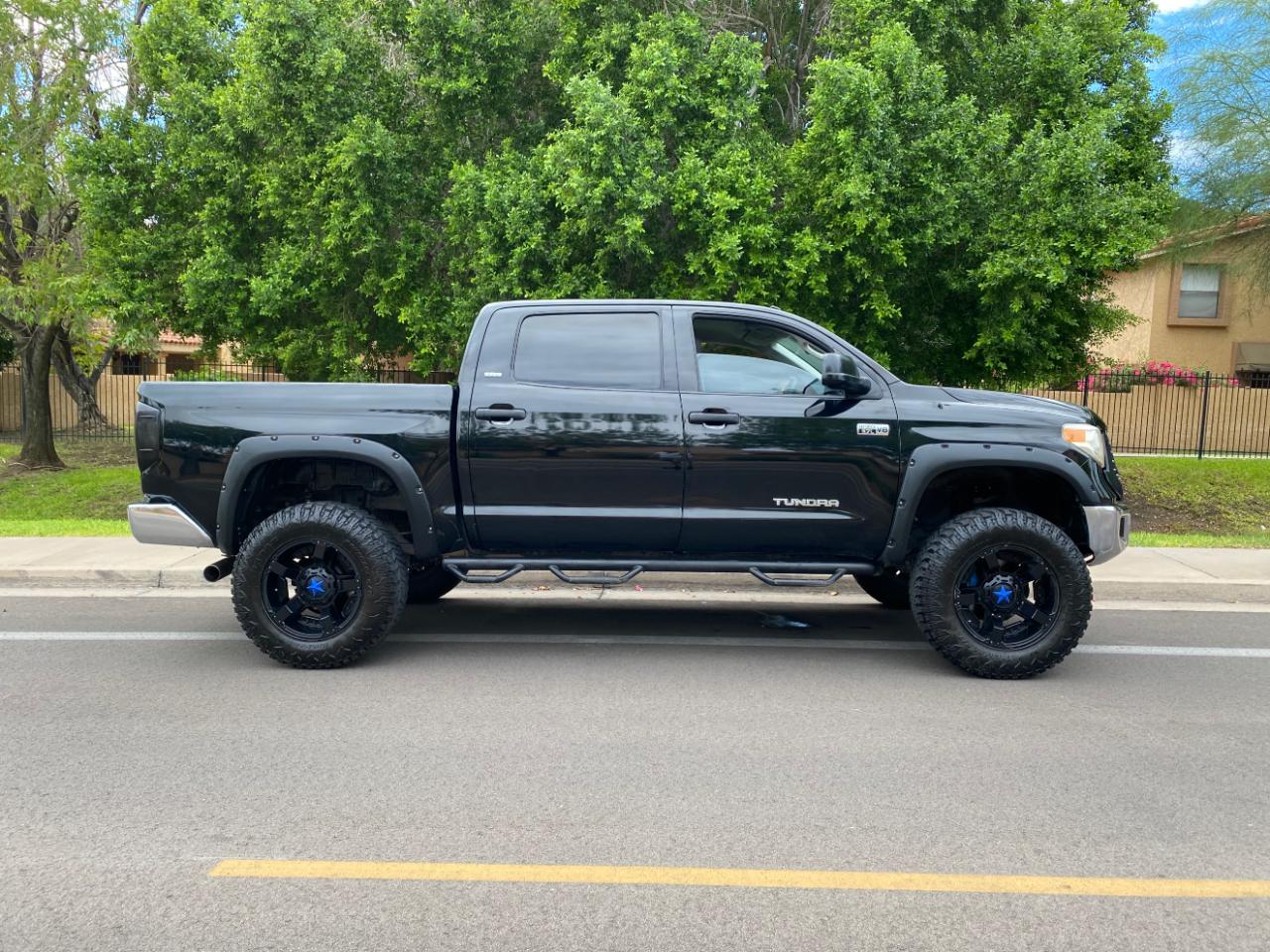 Toyota Tundra 2WD Truck CrewMax 5.7L V8 6-Spd AT SR5 (Natl) 2014