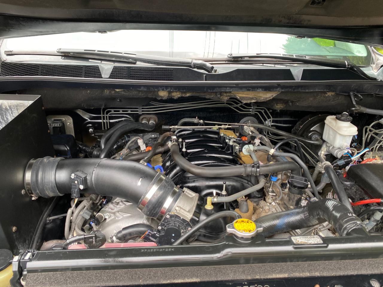 Toyota Tundra 2WD Truck CrewMax 5.7L V8 6-Spd AT SR5 (Natl) 2014