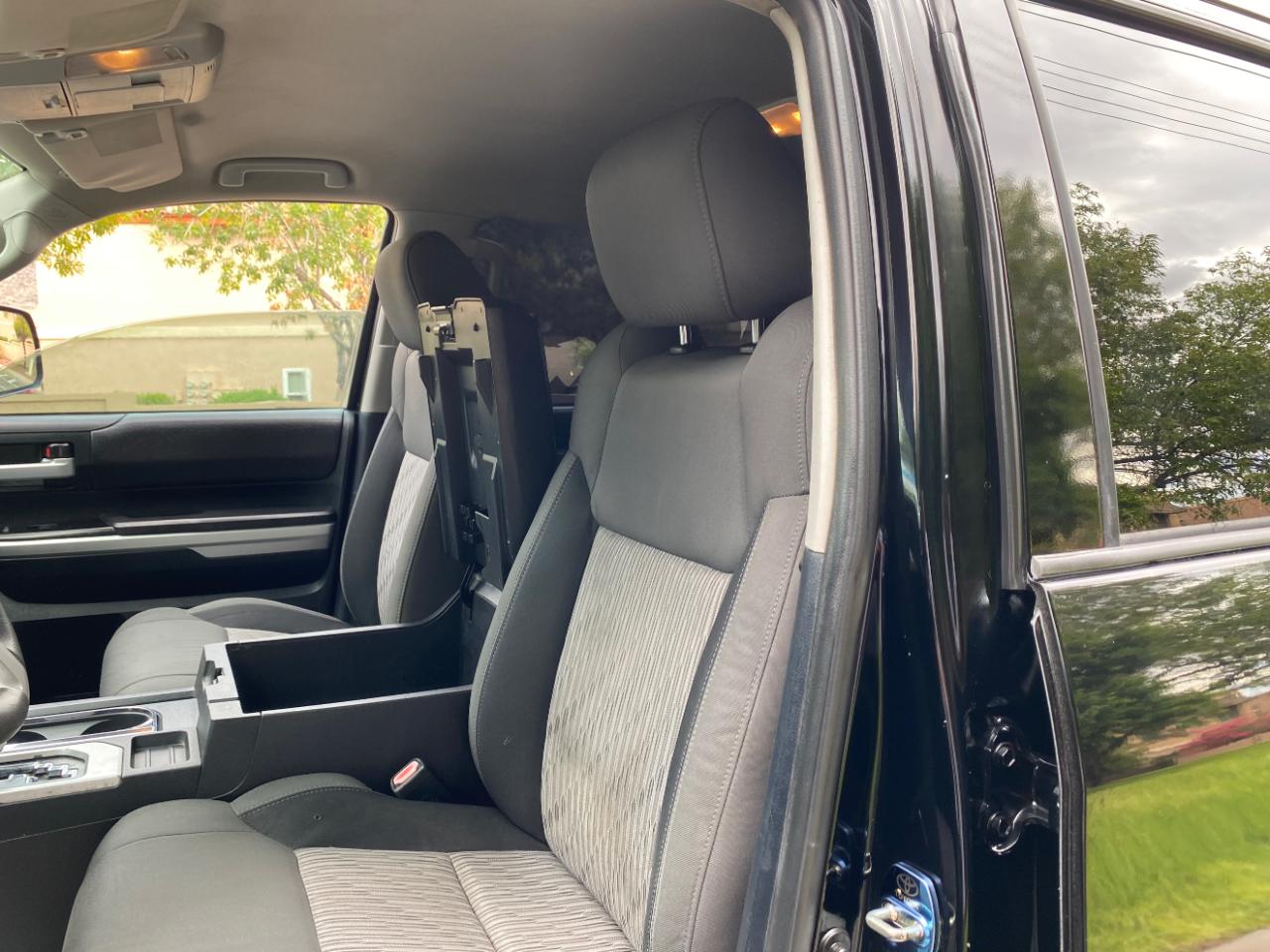 Toyota Tundra 2WD Truck CrewMax 5.7L V8 6-Spd AT SR5 (Natl) 2014