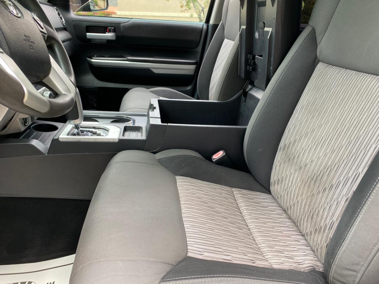 Toyota Tundra 2WD Truck CrewMax 5.7L V8 6-Spd AT SR5 (Natl) 2014