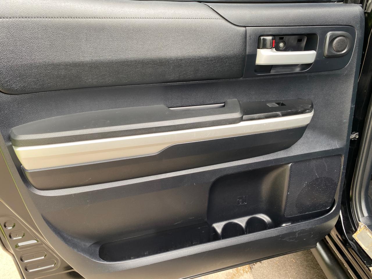 Toyota Tundra 2WD Truck CrewMax 5.7L V8 6-Spd AT SR5 (Natl) 2014