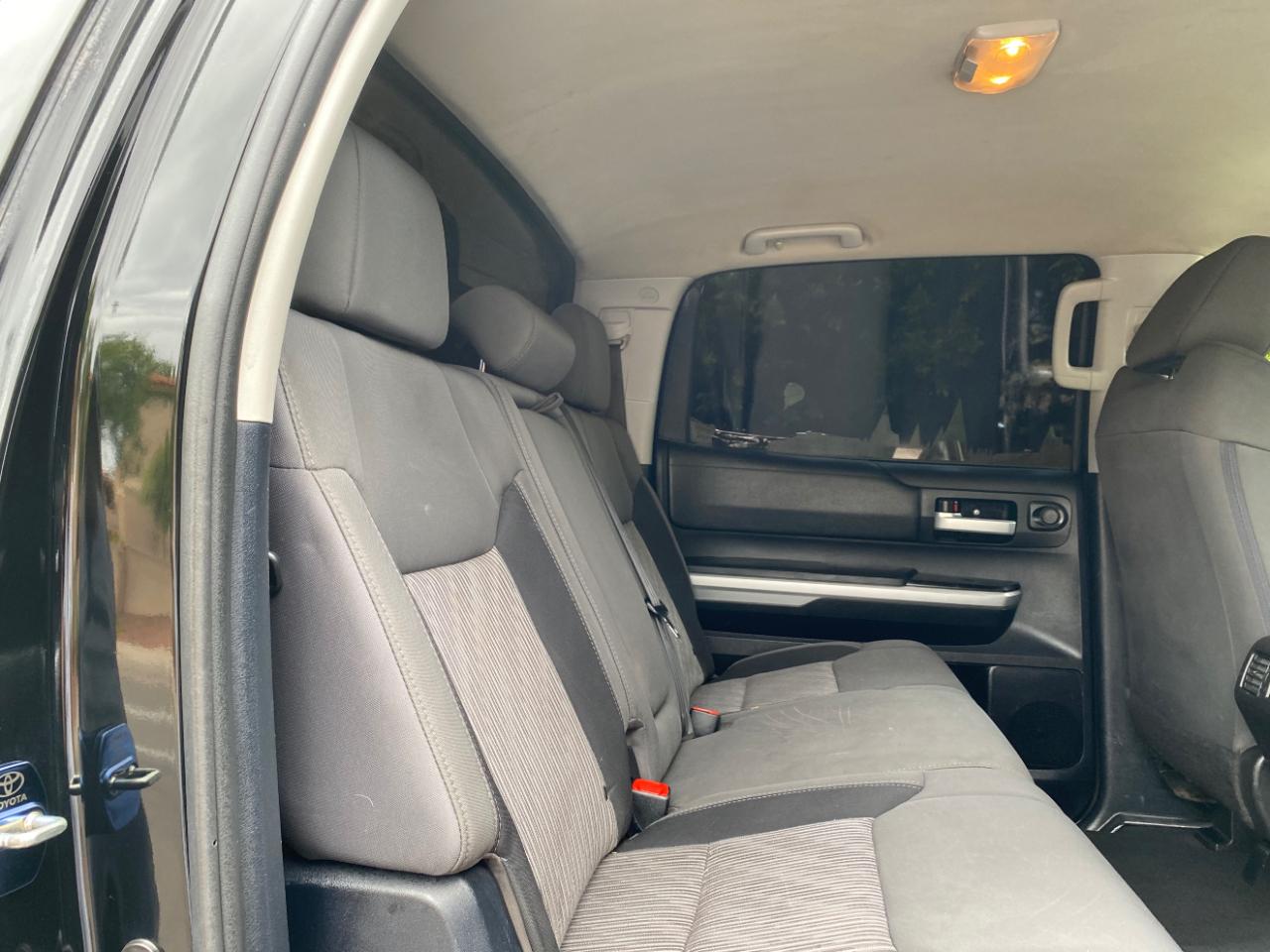 Toyota Tundra 2WD Truck CrewMax 5.7L V8 6-Spd AT SR5 (Natl) 2014