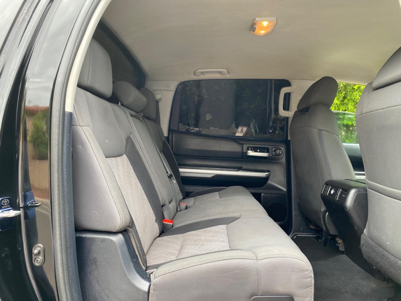 Toyota Tundra 2WD Truck CrewMax 5.7L V8 6-Spd AT SR5 (Natl) 2014