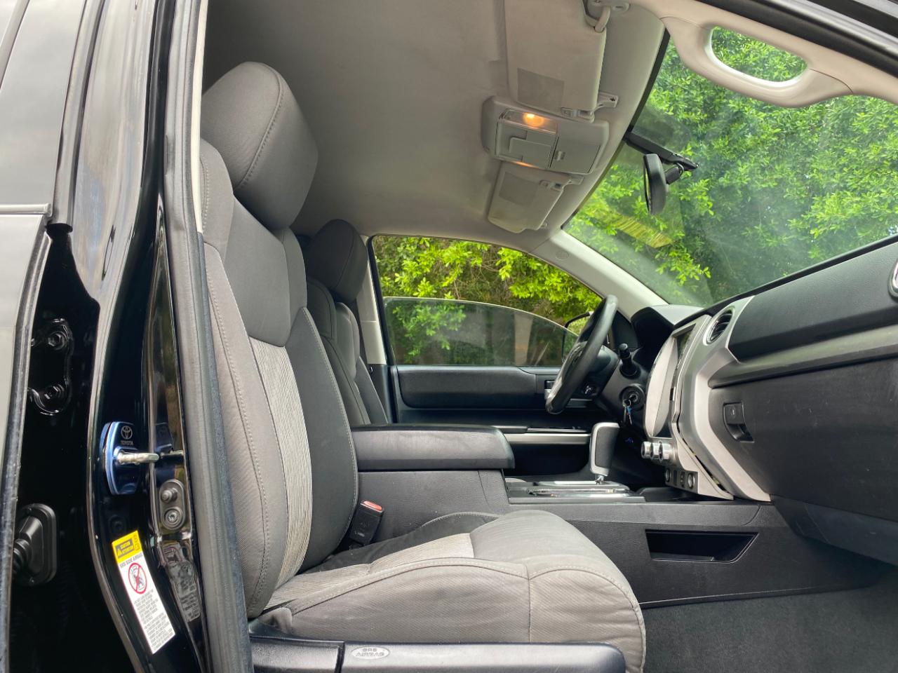 Toyota Tundra 2WD Truck CrewMax 5.7L V8 6-Spd AT SR5 (Natl) 2014