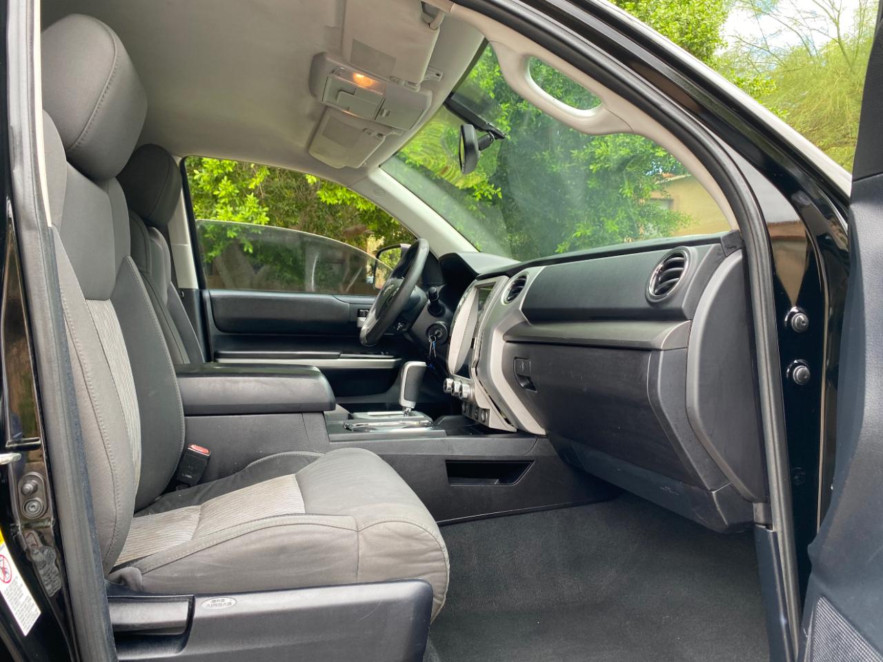 Toyota Tundra 2WD Truck CrewMax 5.7L V8 6-Spd AT SR5 (Natl) 2014