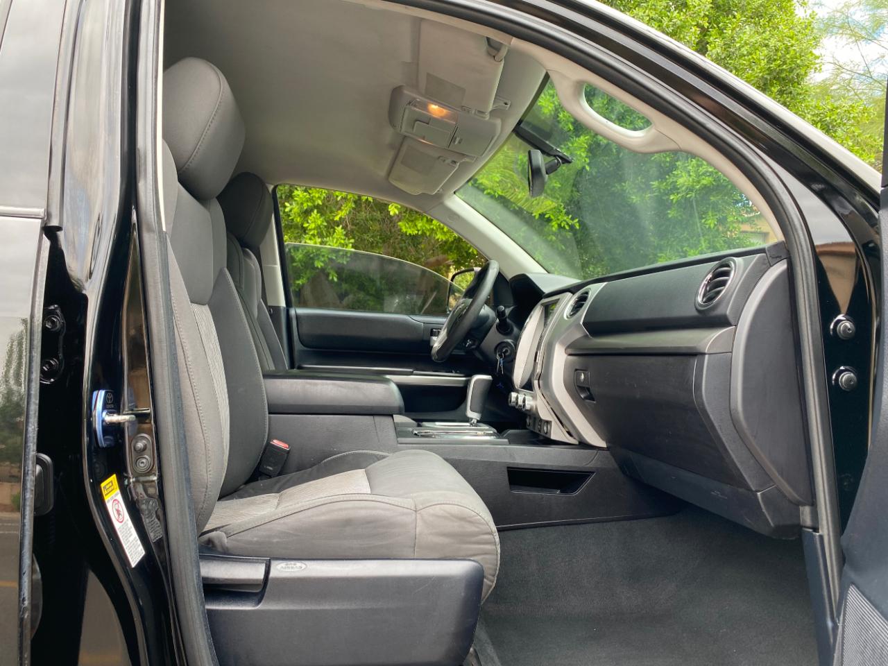 Toyota Tundra 2WD Truck CrewMax 5.7L V8 6-Spd AT SR5 (Natl) 2014