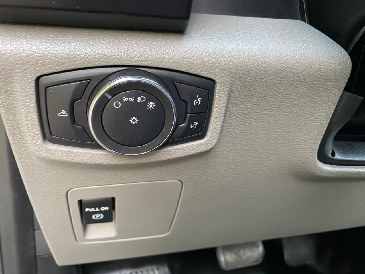 Ford F-150 XL Reg. Cab 2WD 2017