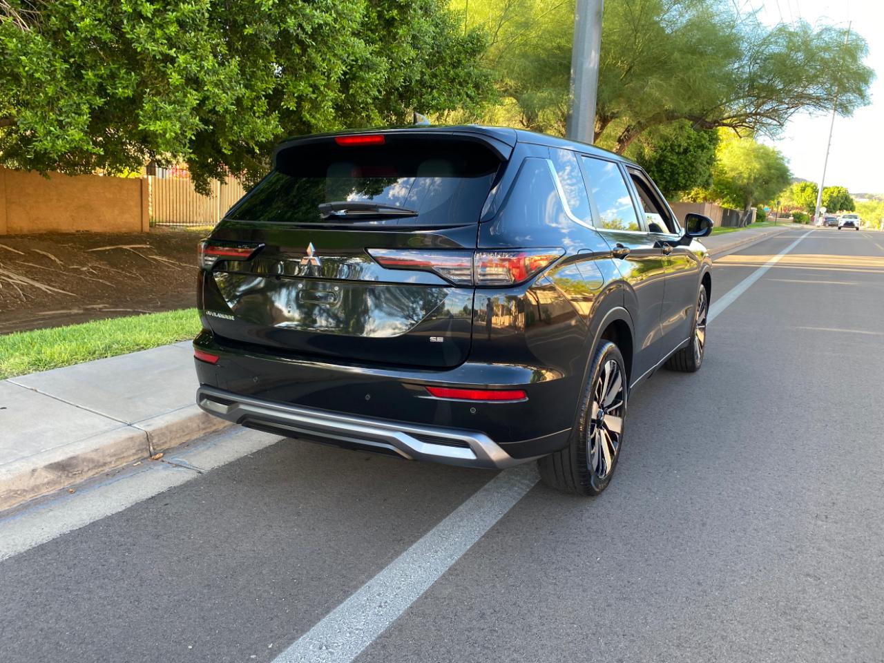 Mitsubishi Outlander SE FWD 2025