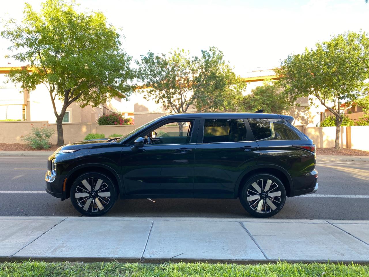 Mitsubishi Outlander SE FWD 2025