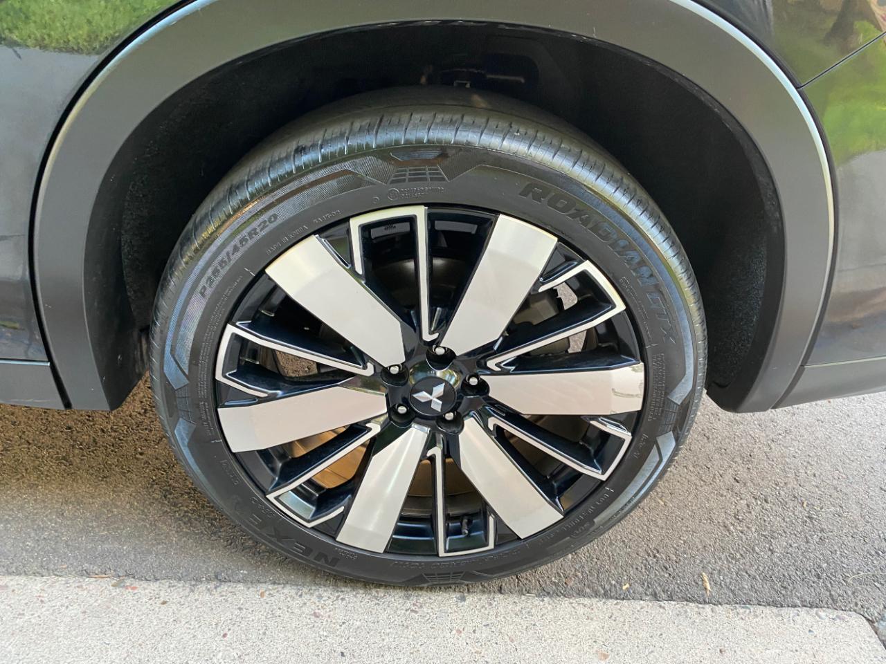 Mitsubishi Outlander SE FWD 2025