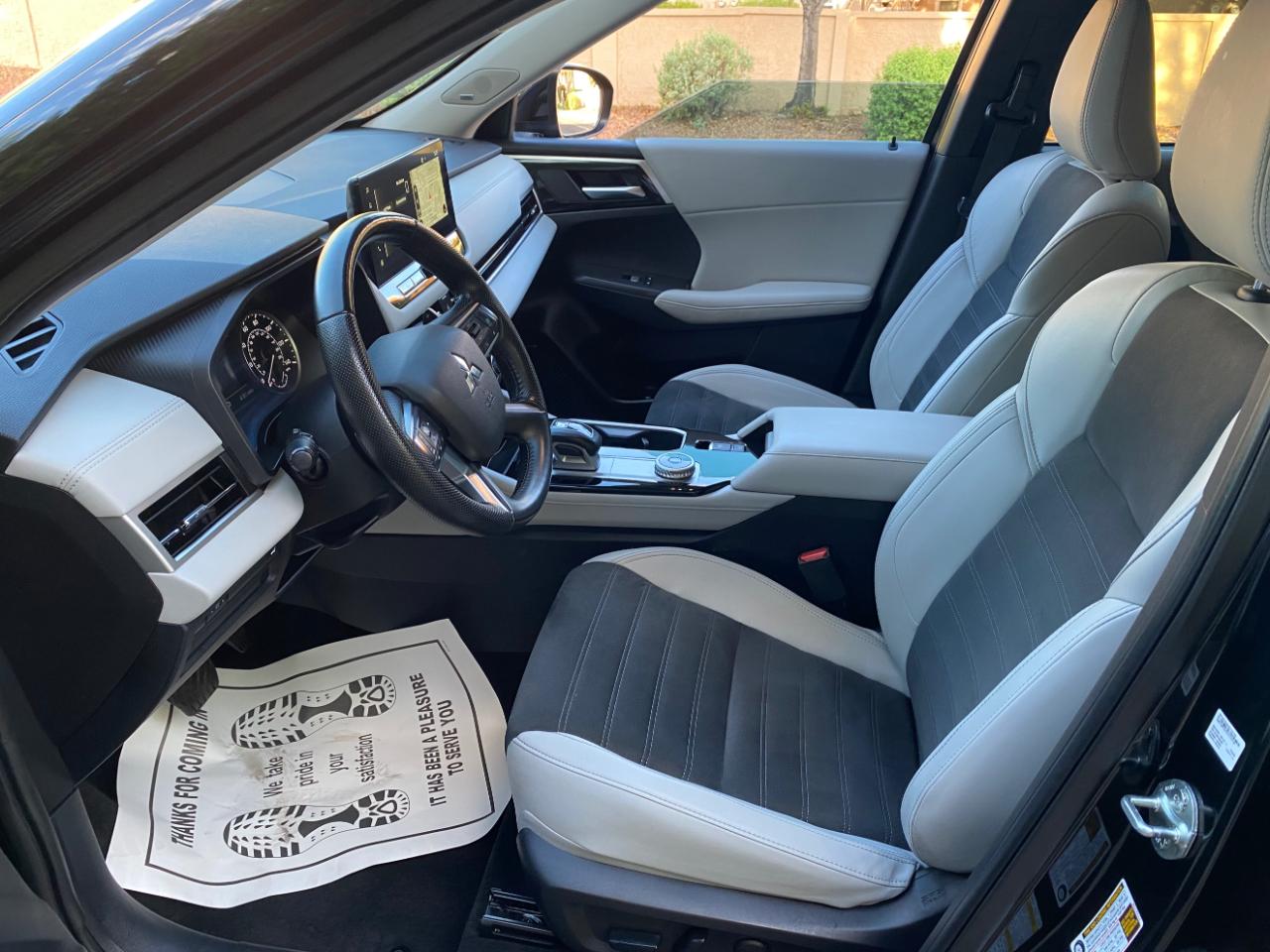 Mitsubishi Outlander SE FWD 2025