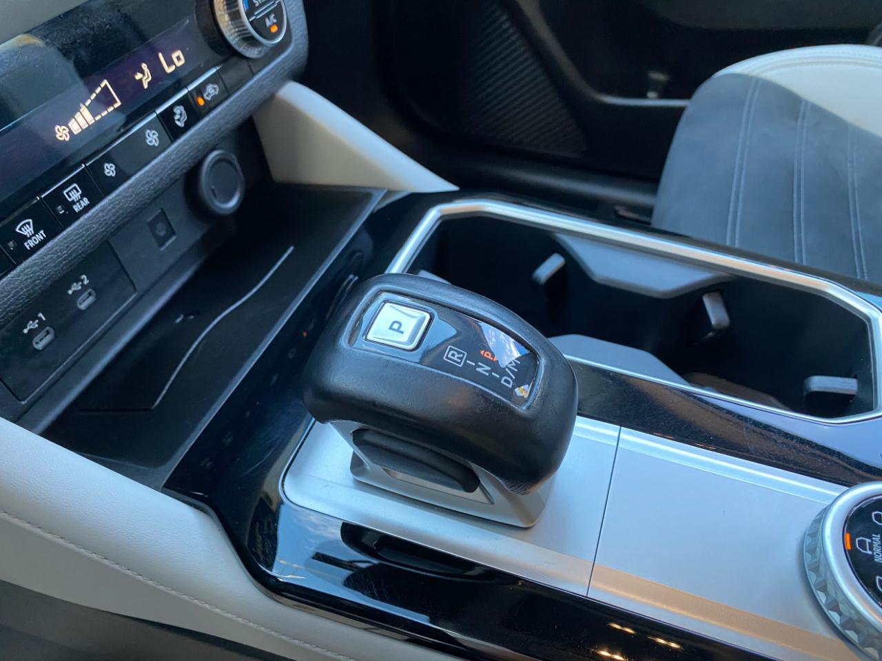 Mitsubishi Outlander SE FWD 2025