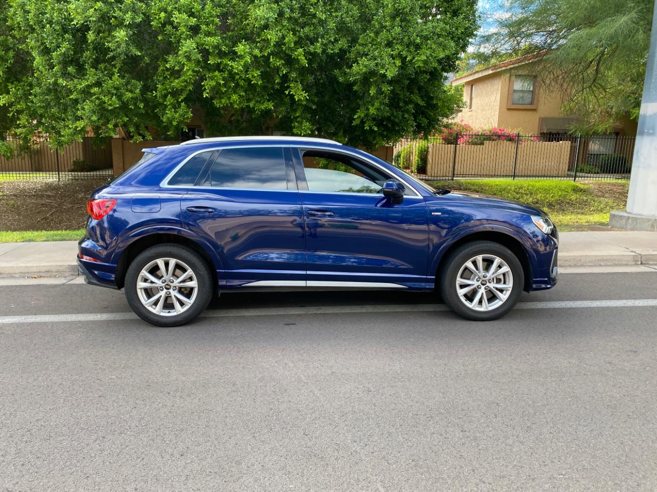 Audi Q3 S line Premium 45 TFSI quattro 2025