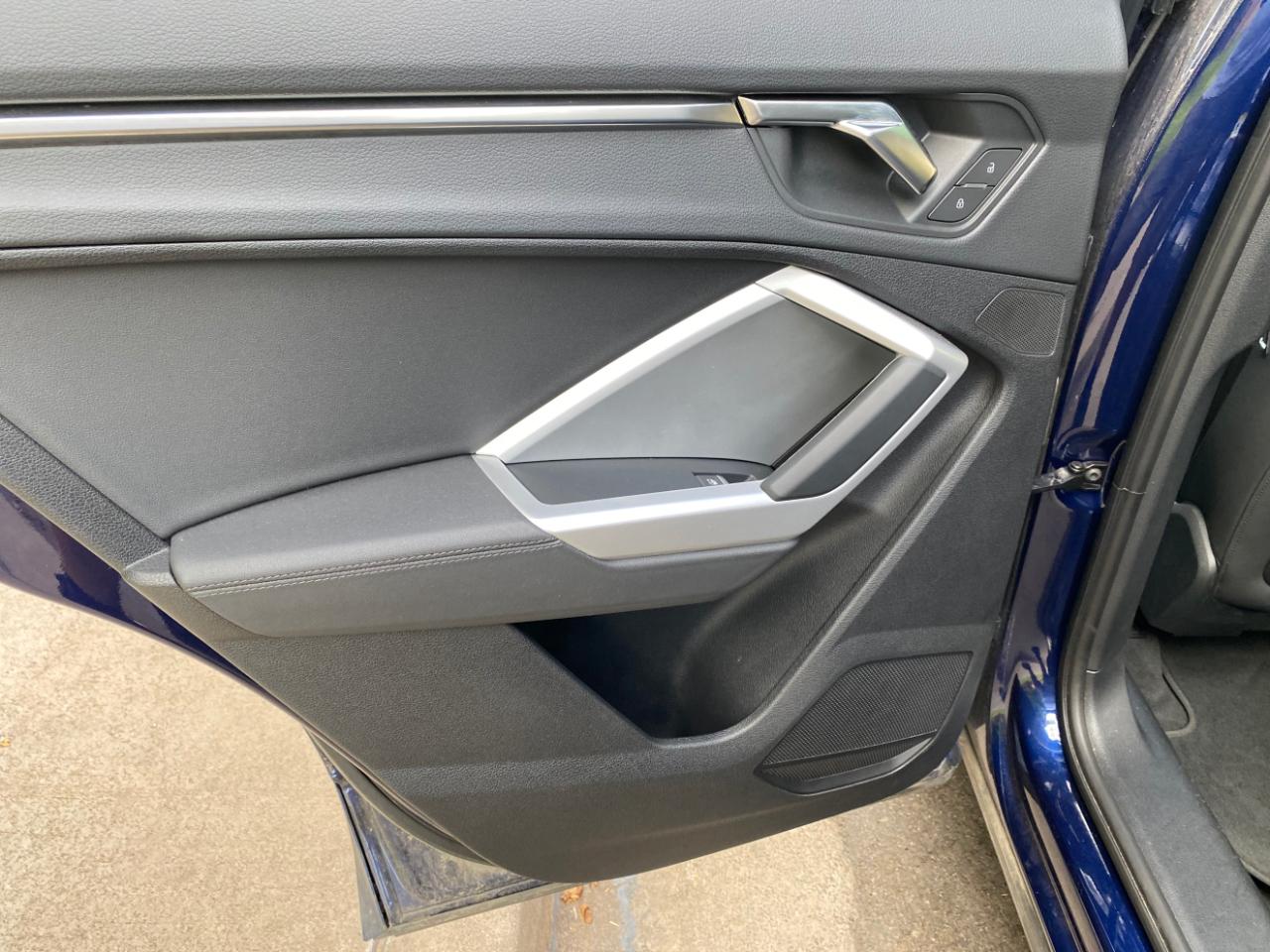 Audi Q3 S line Premium 45 TFSI quattro 2025