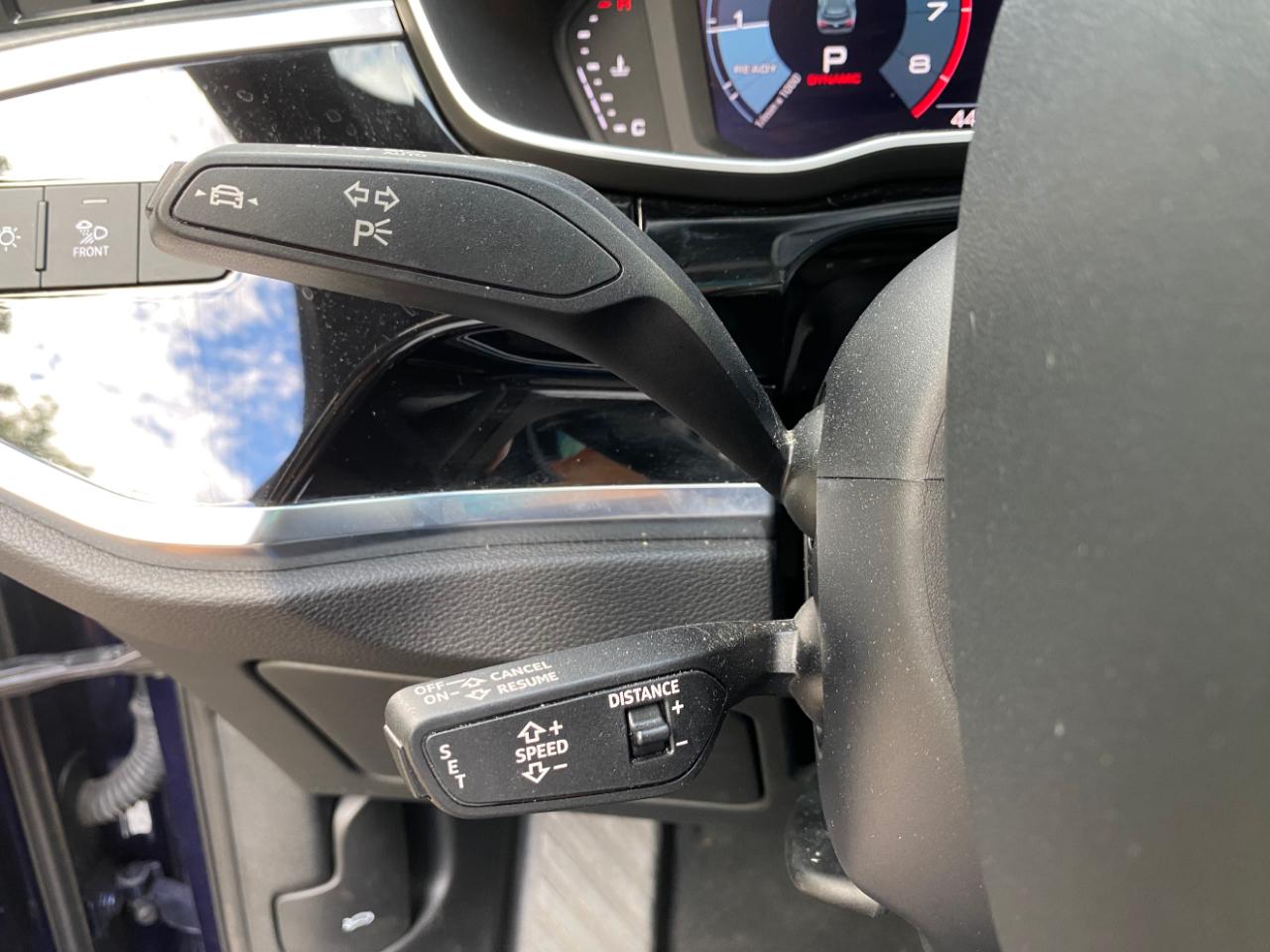 Audi Q3 S line Premium 45 TFSI quattro 2025