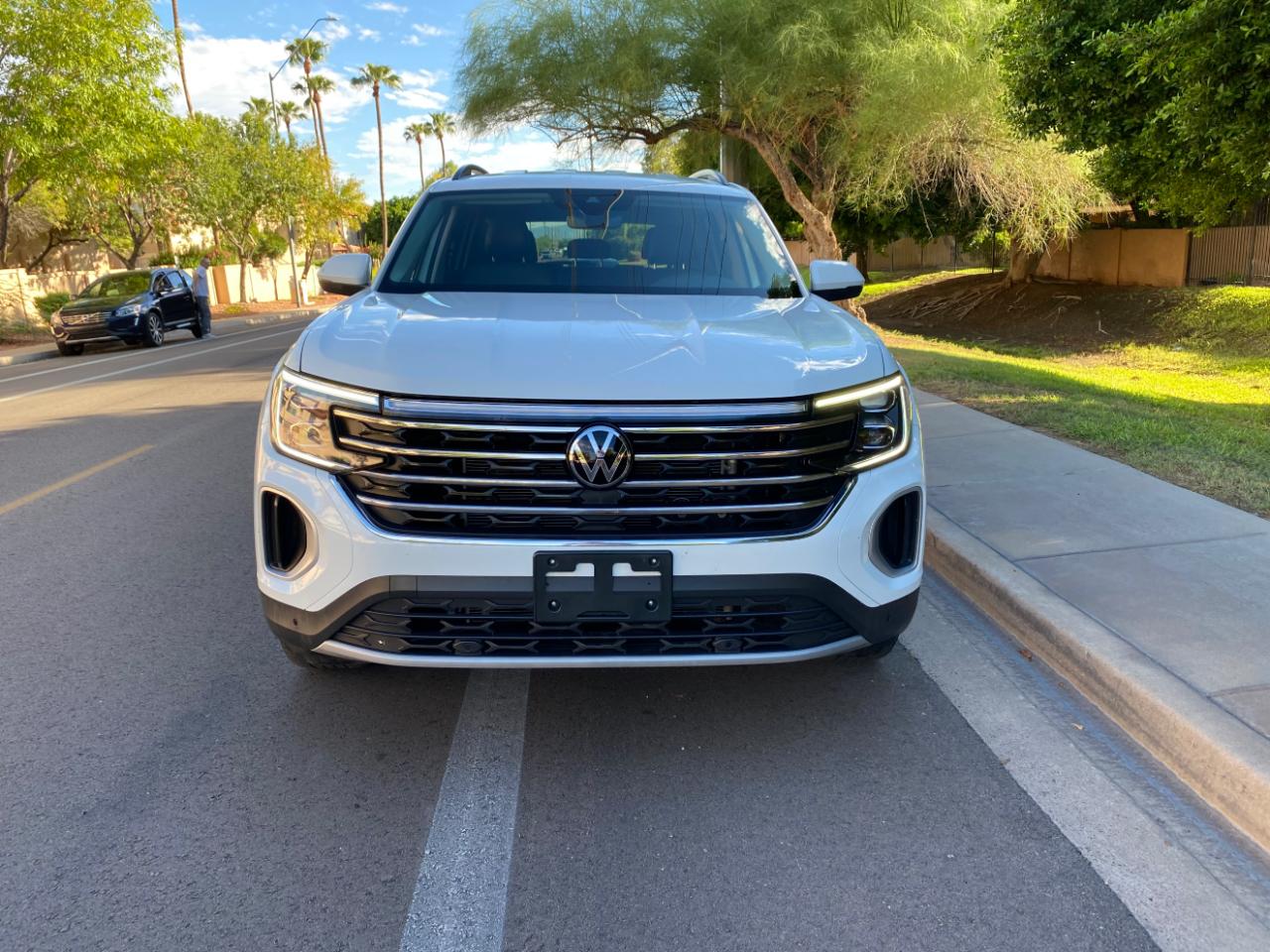 Volkswagen Atlas 2.0T SE w/Technology FWD 2025