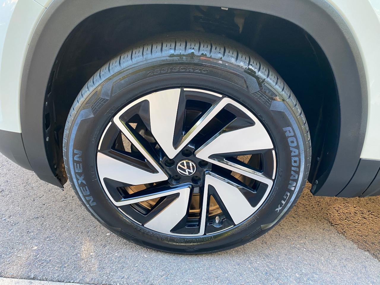 Volkswagen Atlas 2.0T SE w/Technology FWD 2025