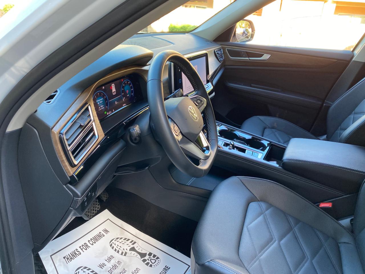 Volkswagen Atlas 2.0T SE w/Technology FWD 2025