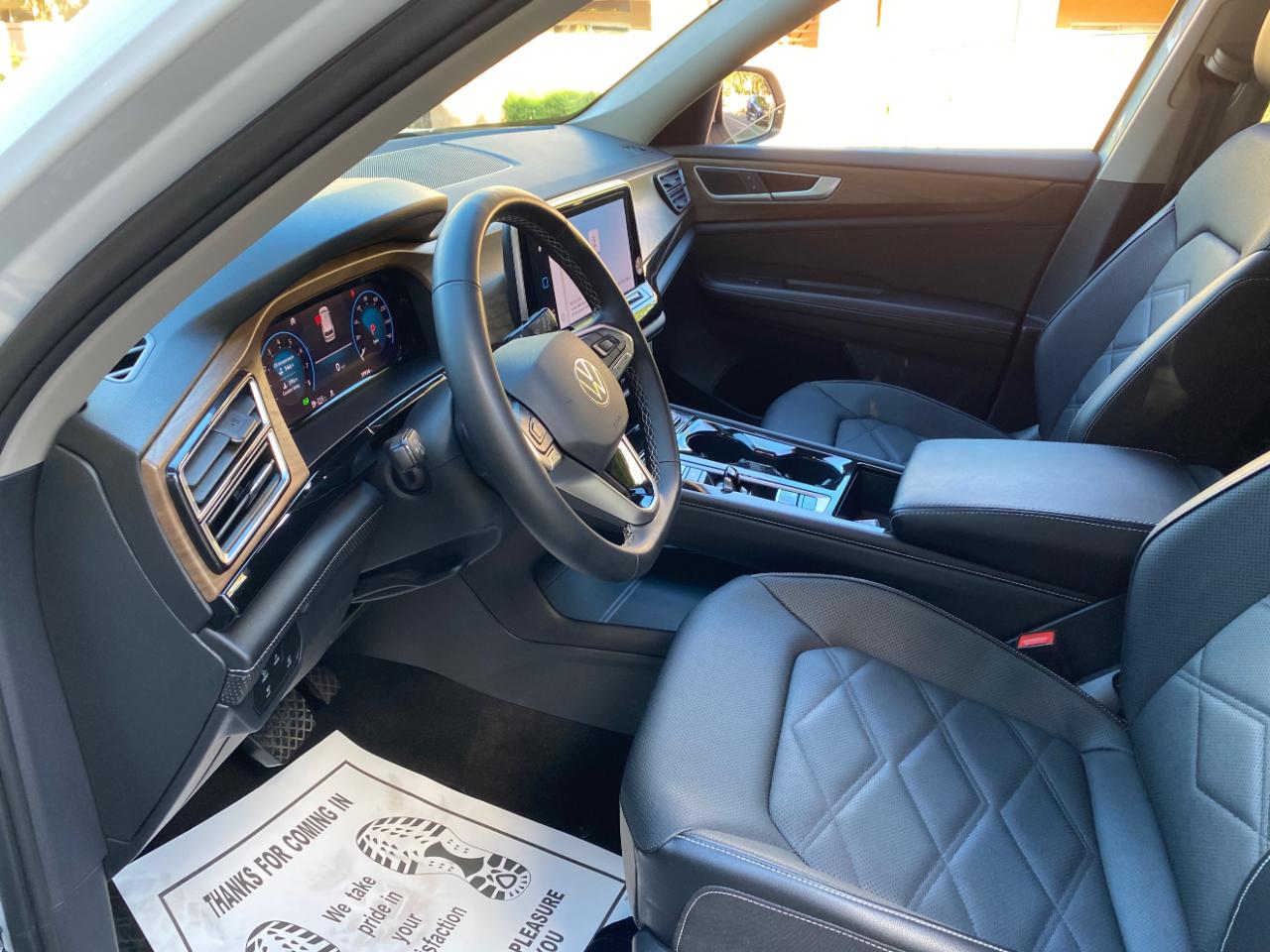 Volkswagen Atlas 2.0T SE w/Technology FWD 2025