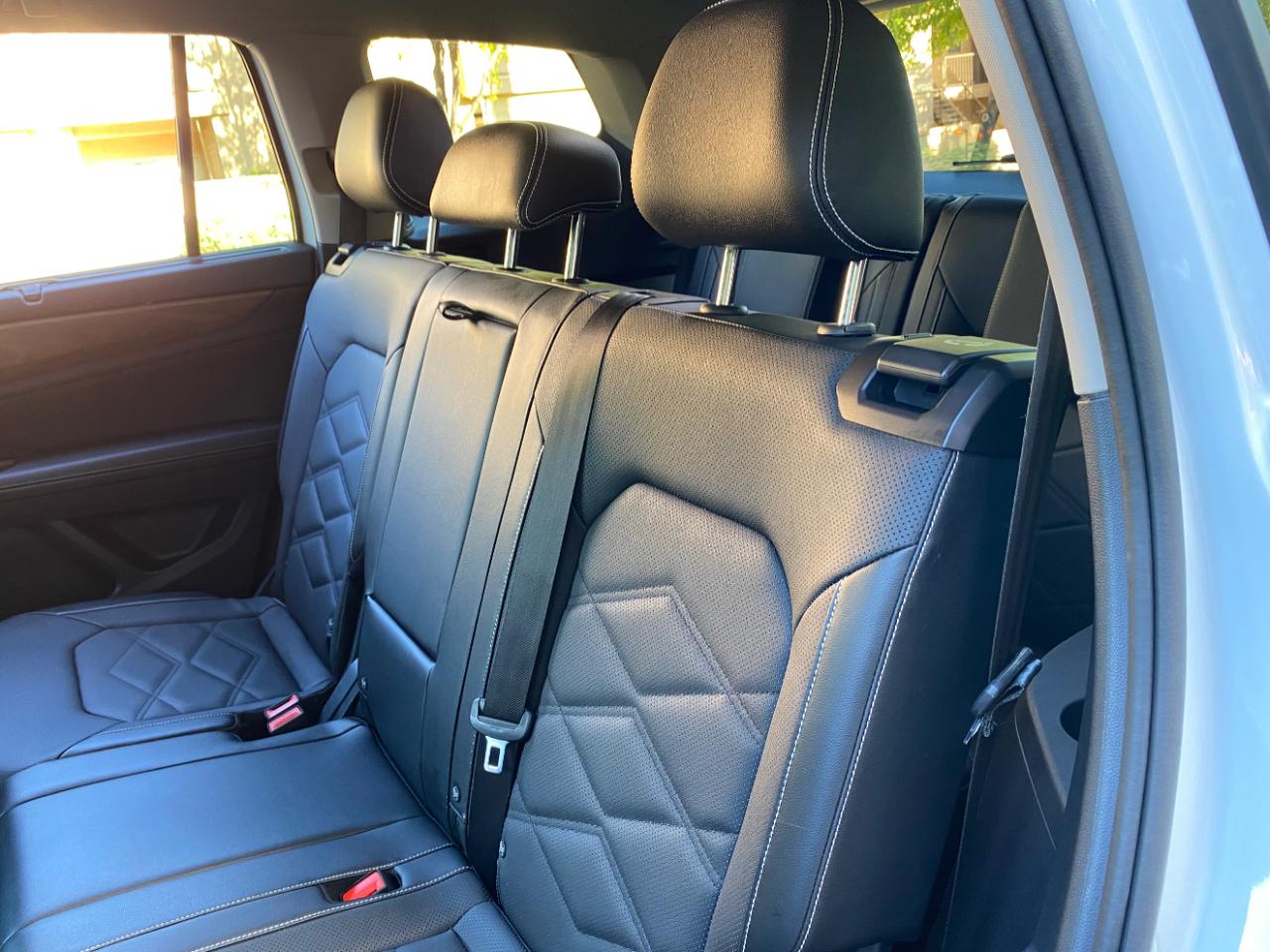 Volkswagen Atlas 2.0T SE w/Technology FWD 2025