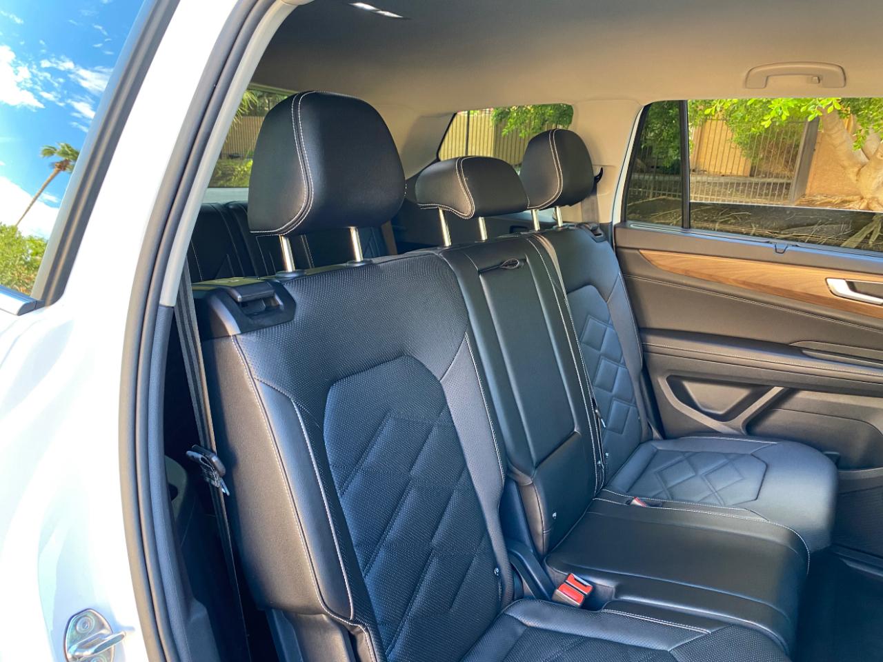 Volkswagen Atlas 2.0T SE w/Technology FWD 2025