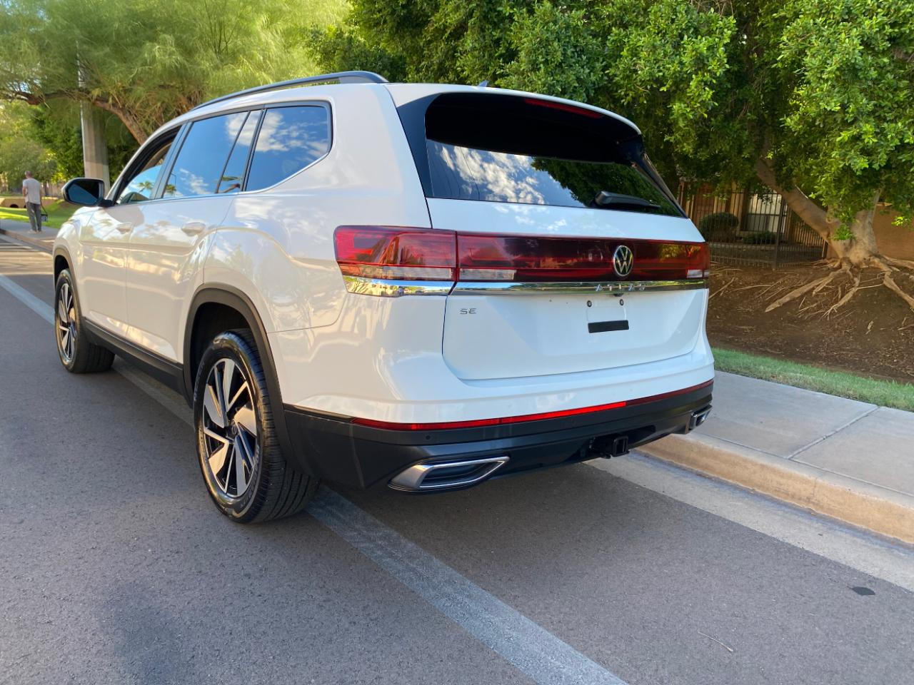 Volkswagen Atlas 2.0T SE w/Technology FWD 2025