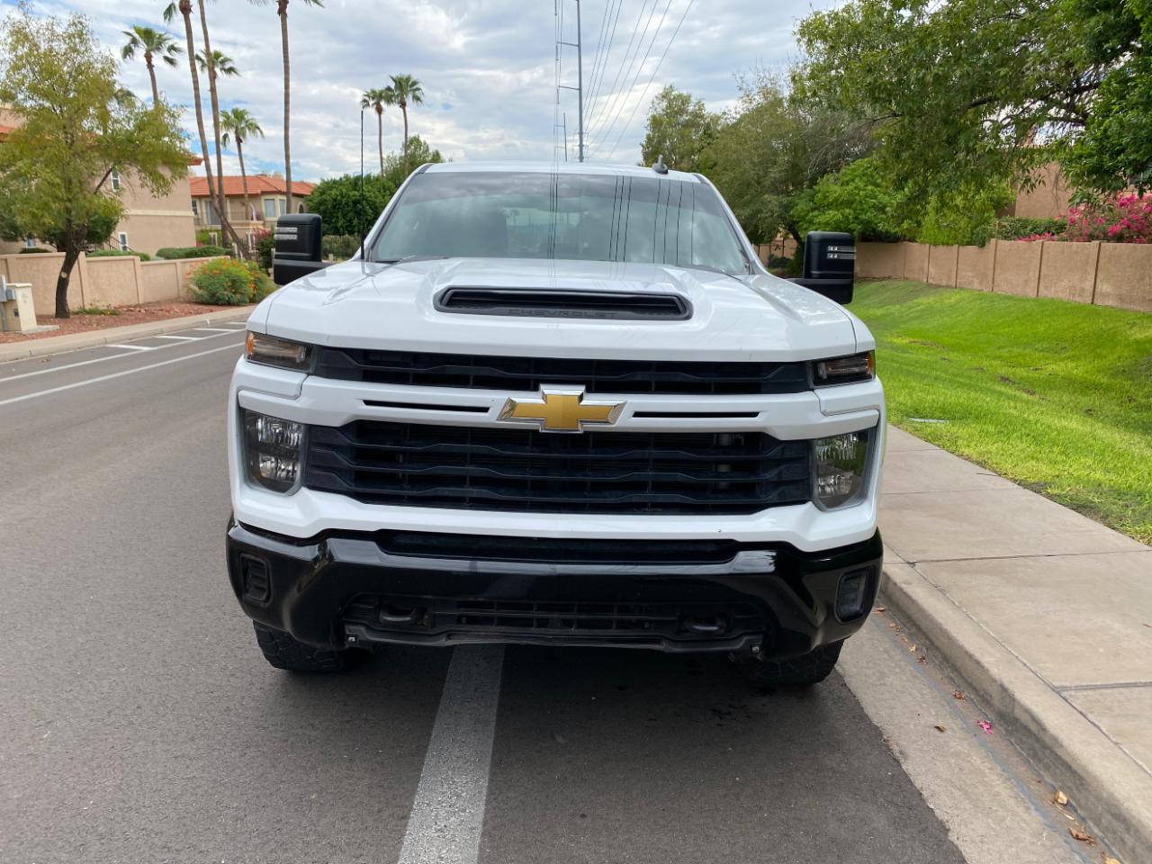 Chevrolet Silverado 2500HD 4WD Crew Cab 159" Custom 2024