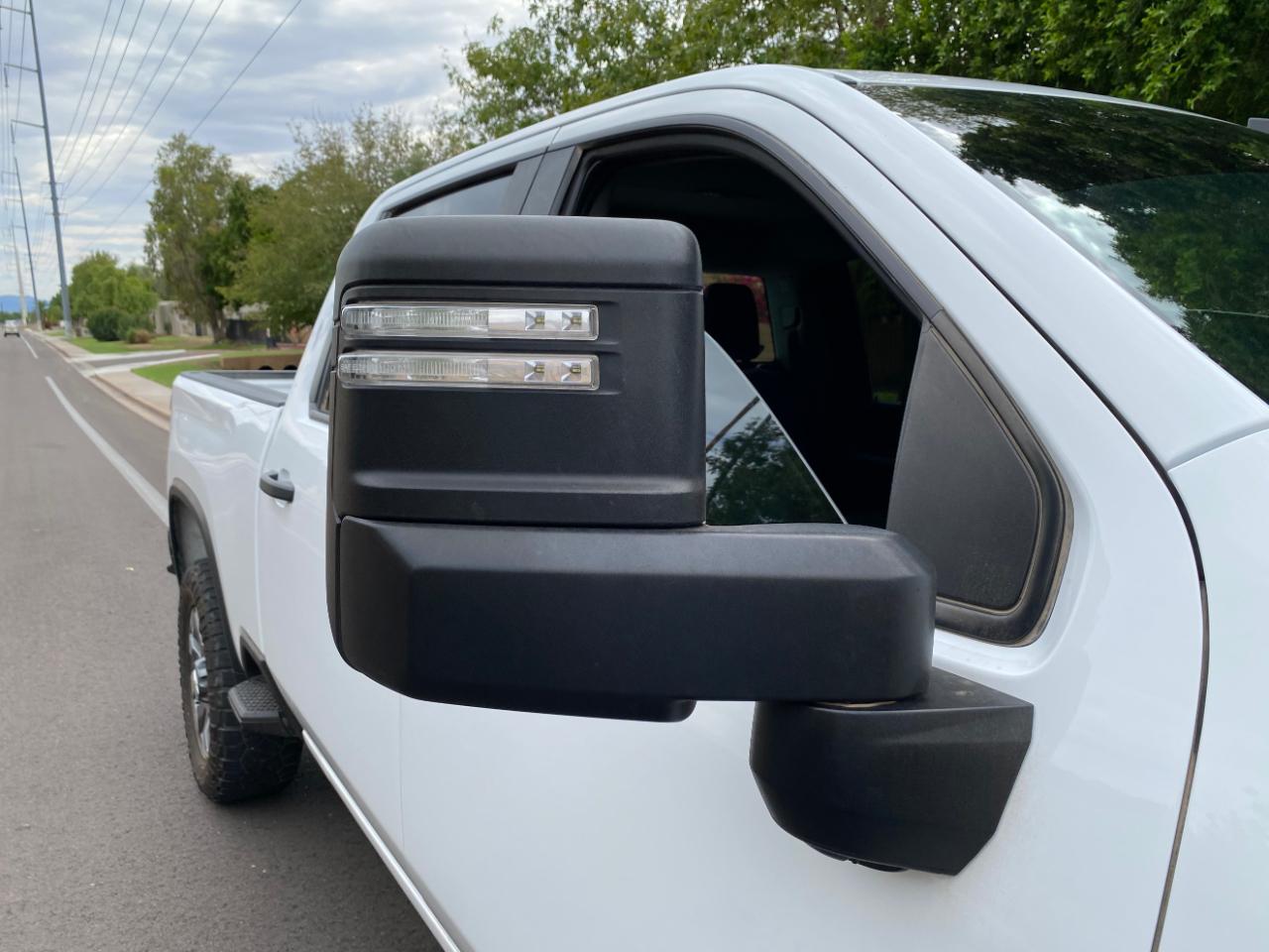 Chevrolet Silverado 2500HD 4WD Crew Cab 159" Custom 2024