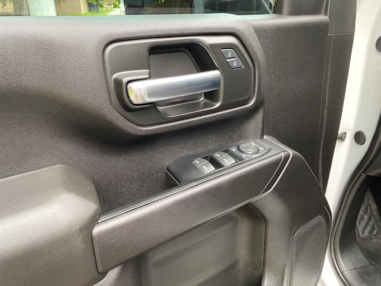 Chevrolet Silverado 2500HD 4WD Crew Cab 159" Custom 2024