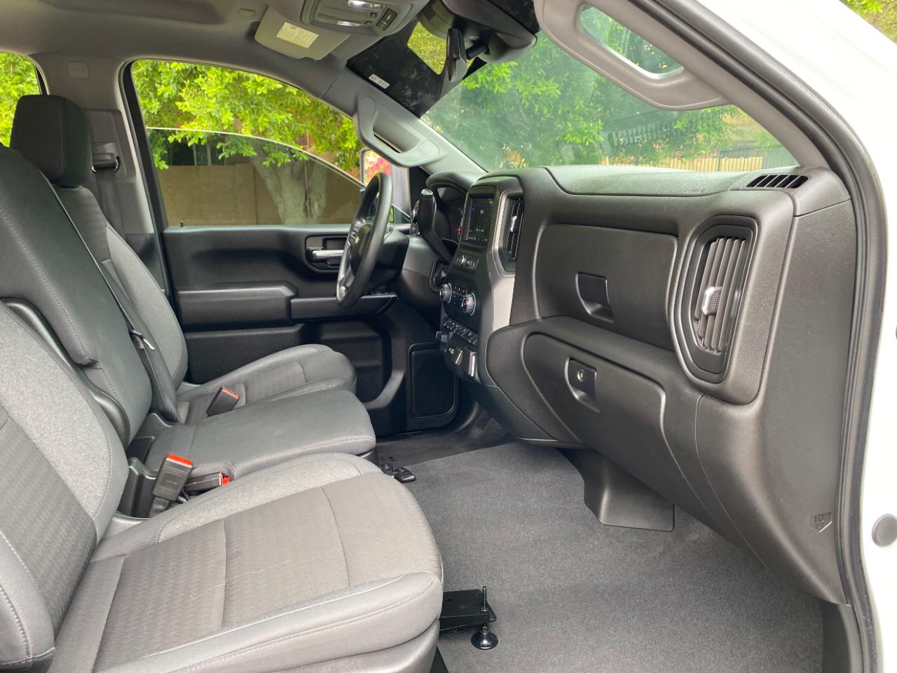 Chevrolet Silverado 2500HD 4WD Crew Cab 159" Custom 2024