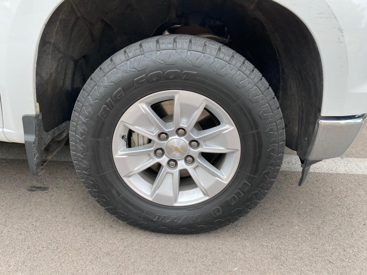 Chevrolet Silverado 1500 4WD Crew Cab 157" LT 2023