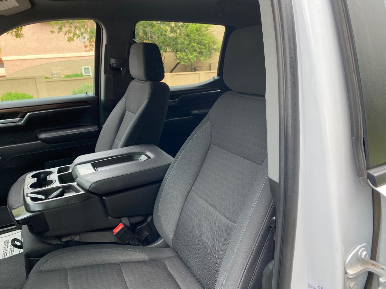 Chevrolet Silverado 1500 4WD Crew Cab 157" LT 2023