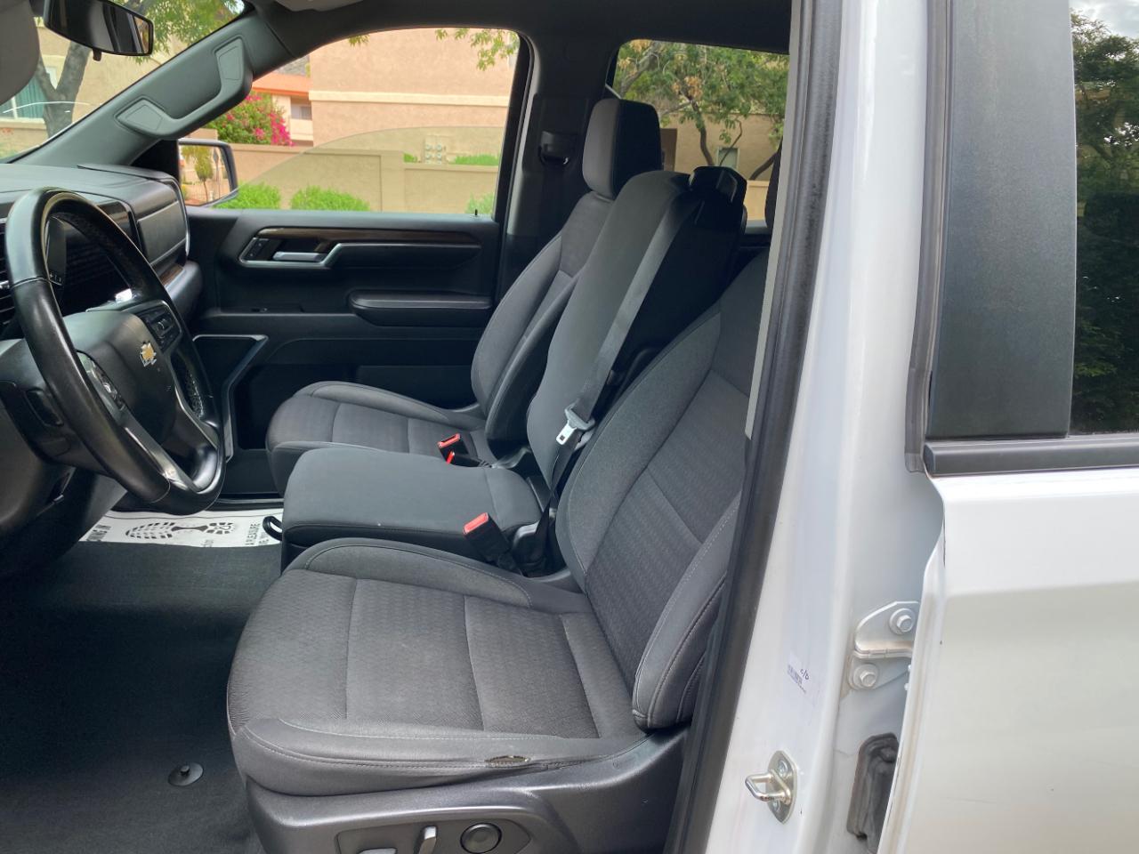 Chevrolet Silverado 1500 4WD Crew Cab 157" LT 2023