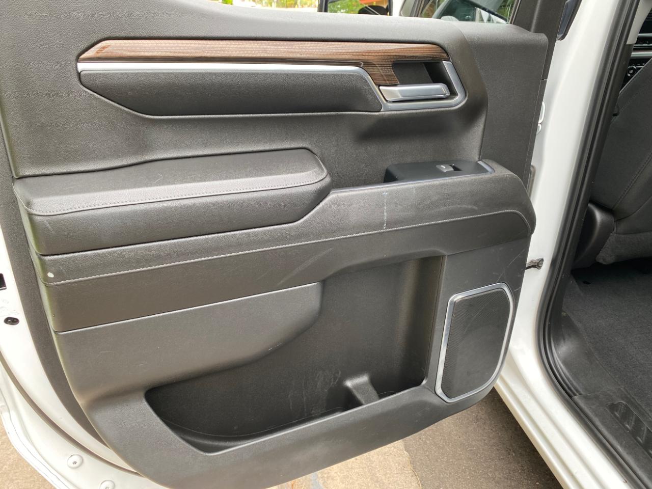 Chevrolet Silverado 1500 4WD Crew Cab 157" LT 2023